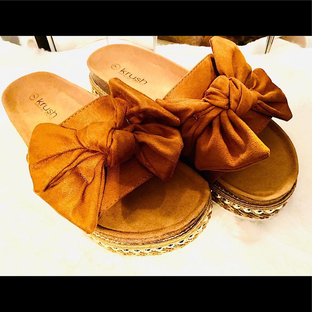 KRUSH Flat form Sandals Sliders Chunky Wedge